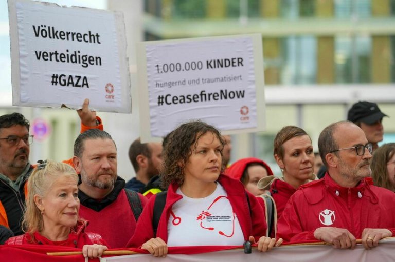 Niemcy pod presją: Czy rząd federalny wspiera zbrodnie wojenne w Strefie Gazy?