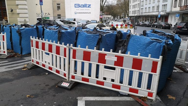 Bochum musi odwołać jarmark bożonarodzeniowy przez zniszczone bariery