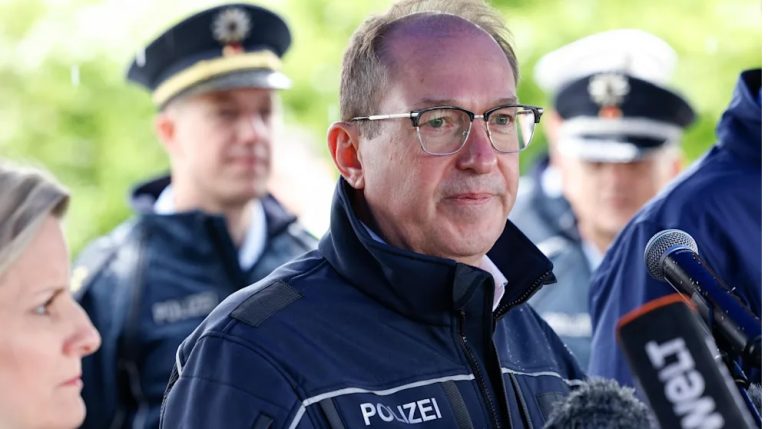 Niemcy: Paralizatory dla policji w walce z przemocą nożową – Dobrindt przedstawia plan