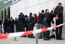 W Berlinie skonfiskowano 644 butelki kleju „superglue” — dzień później aktywiści zablokowali siedzibę CDU