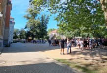 Alarm w szkole podstawowej w Saksonii: 16-latek zranił 3-klasistę i próbował się podpalić