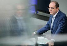 Niemcy: Nowy minister spraw wewnętrznych zapowiada większe uprawnienia dla policji i służb wywiadowczych