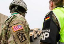 Żołnierze USA w Niemczech bez wypłat. Armia radzi korzystać z pomocy dla ubogich