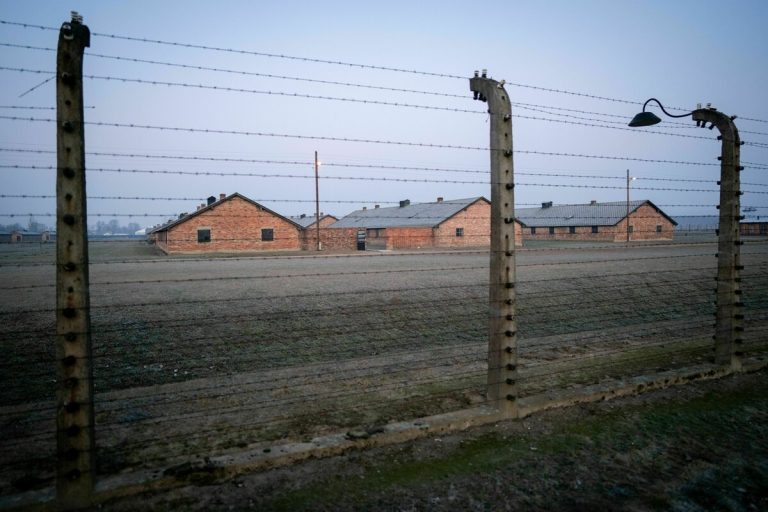 Upamiętnienie wyzwolenia Auschwitz. Kanclerz Scholz: „Odpowiedzialność Niemiec nigdy się nie skończy”
