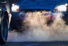 Niemcy: Tylko co piąta osoba kupiłaby samochód elektryczny