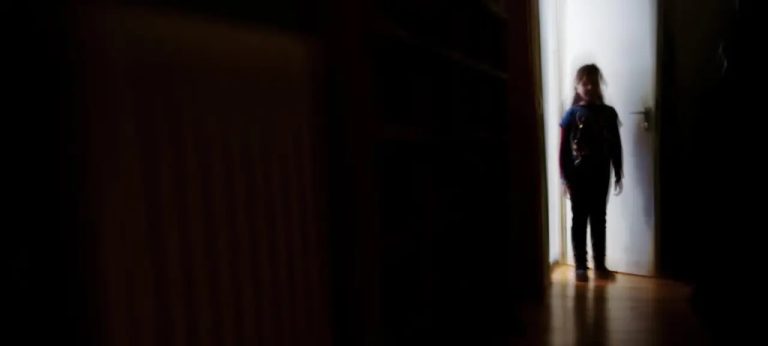 Niemcy: Szokujące dane – miliony ludzi padło ofiarą przemocy seksualnej w dzieciństwie