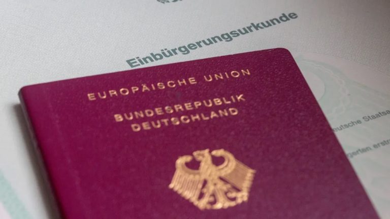 Rekordowy wzrost nadanych obywatelstw w Niemczech – najnowsze dane z 2024 roku