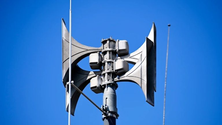 Fałszywy alarm w Hamburgu — syreny zawyły niemal w całym mieście, mieszkańcy masowo dzwonili na policję