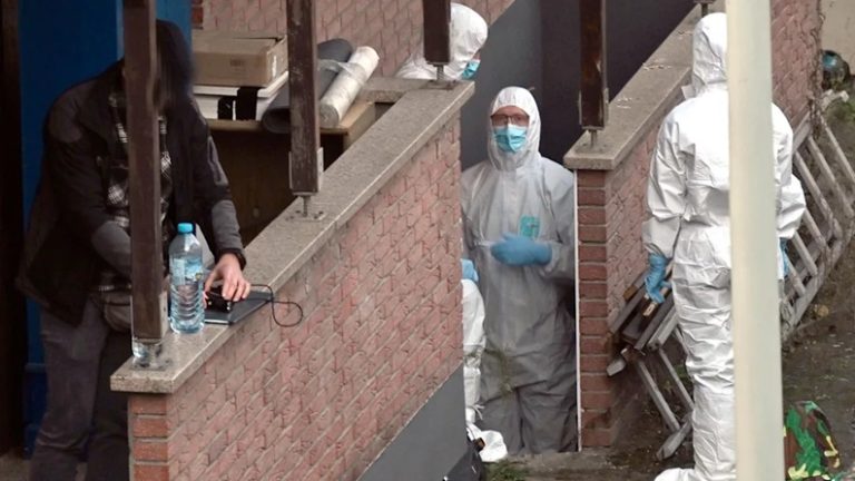 Brutalne zabójstwo w Niemczech: 36-latek dźgnięty nożem w piwnicy swojego domu