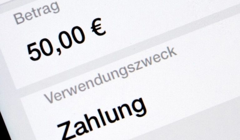 Policja ostrzega: nowe oszustwo w Niemczech – nieautoryzowane obciążenia kont z „Megatipp Emergency Call-Service”