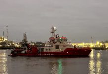 Alarm na Łabie: 42 000 litrów oleju wyciekło do portu Kattwyk