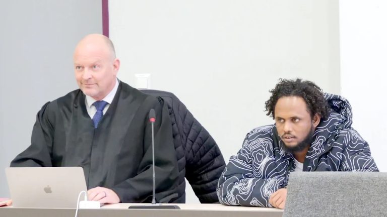 Brutalny przestępca z Afryki w Niemczech – sąd uznał go za niezdolnego do deportacji