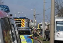 Niemcy: Mężczyzna oblał kobietę łatwopalną cieczą i podpalił w tramwaju