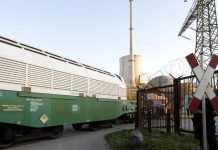 Kontenery z odpadami nuklearnymi docierają do tymczasowych składowisk w Bawarii – i co dalej?