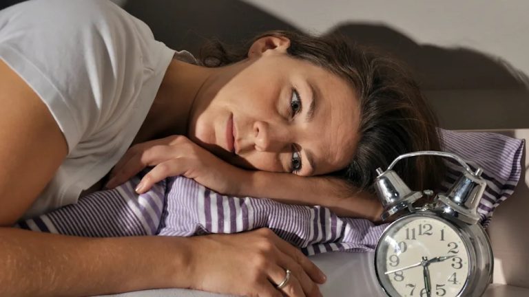 Niemcy nie śpią spokojnie: lawinowy wzrost problemów ze snem – co stoi za bezsennością i jak z nią walczyć