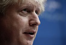 Brytyjski premier Boris Johnson zapowiada zniesienie w Anglii niemal wszystkich obostrzeń pandemicznych