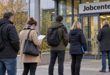 1,4 miliona osób w Niemczech pobierało Bürgergeld od co najmniej pięciu lat! 37,8 procent to cudzoziemcy Anonimowi dorośli przed wejściem do Jobcenter w Niemczech