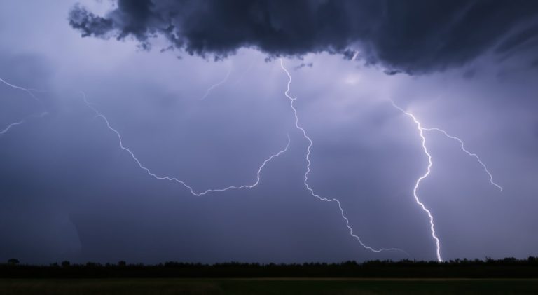 Niemcy: w najbliższych dniach istnieje zagrożenie burzami i tornadami