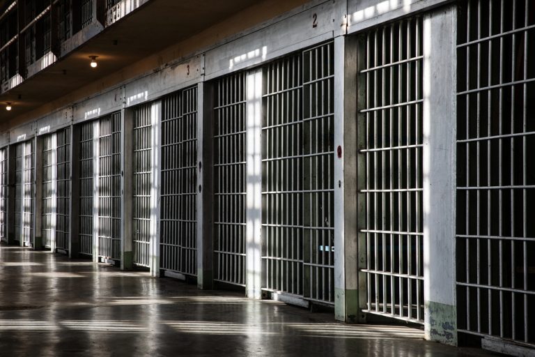 Niemcy: pięciu braci w więzieniu, milionowe koszty dla podatników. Bilans działalności przestępczej syryjskiej rodziny ze Stuttgartu