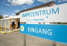 Niemcy: Tysiącom pacjentów wstrzyknięto sól fizjologiczną. Policja przeszukuje centrum szczepień!