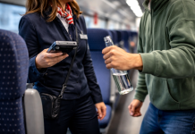 Niemcy: 21-letni Pakistańczyk zaatakował kontrolerkę biletów w pociągu – uciekł po brutalnym incydencie