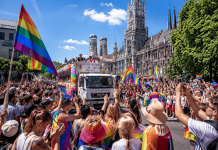 230 tysięcy osób na paradzie równości w Monachium. Tłumy mimo ogromnych upałów!