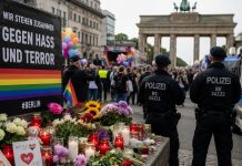 „Niech Bóg hojnie wynagrodzi zamachowca”. Tak w sieci reagują na atak w Berlinie. Także w Niemczech!