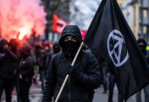 Ekstremiści w Berlinie są coraz młodsi, bardziej lewicowi i bardziej islamistyczni