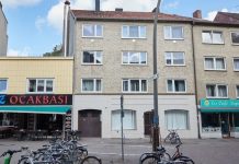 Hamburg: Dziecko wypadło z okna. Matka dowiedziała się o śmierci dziecka przez telefon