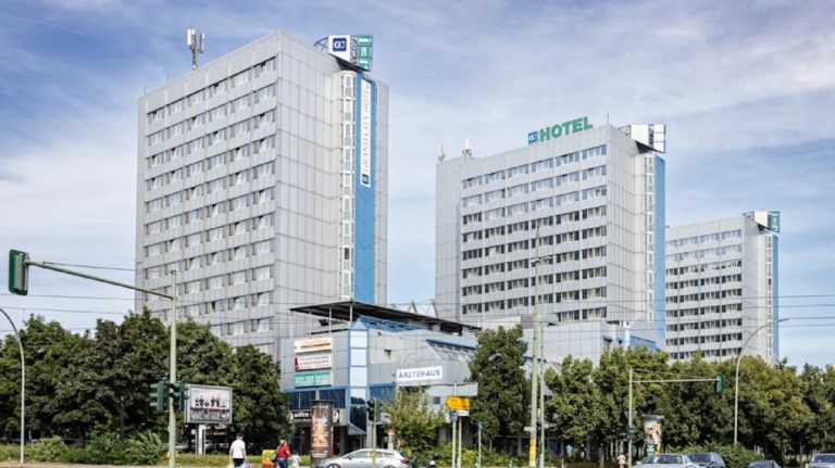 Hotel w Berlinie stanie się ośrodkiem dla uchodźców za 143 miliony euro