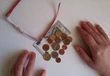 Co zrobić, jeśli Jobcenter nie chce wypłacić pieniędzy z zasiłku?