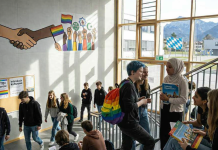 Ideologia LGBT i nauka o islamie w jednej ławce? Bawaria wywołuje burzę w szkołach!