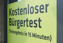 Orzeczenie sądu w Berlinie: prawie dziewięć lat więzienia za oszustwa związane z testami na COVID-19. Skazany wyłudził niemal 10 mln euro!