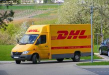 Niemcy: Masz problem z paczką DHL? Tak możesz złożyć skuteczną skargę. Kompleksowy przewodnik po możliwościach kontaktu i składania reklamacji
