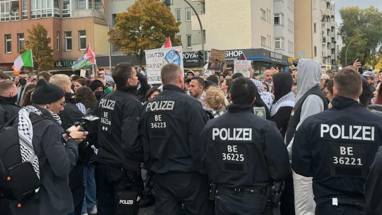 Berlin: Uczestnicy antyizraelskiej demonstracji zaatakowali policjanta