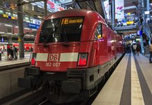 Niemcy: Konduktor Deutsche Bahn zmarł po pobiciu przez obywatela Grecji podczas kontroli biletów