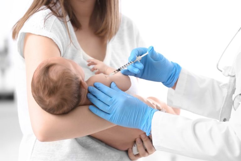 Niemcy: Komisja ds. szczepień zaleca szczepienie przeciwko RSV dla wszystkich niemowląt