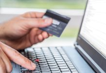 Niemcy: Oszustwo na portalu randkowym. 50-latek stracił 150 tysięcy euro