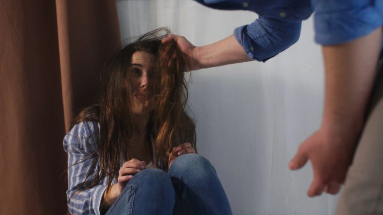 Niemcy: Szokujące dane o przemocy w związkach – w 19 na 20 przypadków ofiary milczą