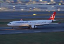 Niemcy: Kolejny lot z Afgańczykami dotarł do Berlina mimo wstrzymania programu przyjęć