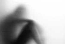 Niemcy planują ustawę o prewencji samobójstw: kompleksowe działania na rzecz ochrony życia