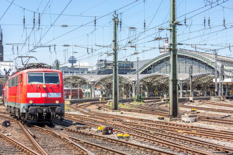 Niemcy: Polityk lewicy chce zniesienia 1 klasy w pociągach!