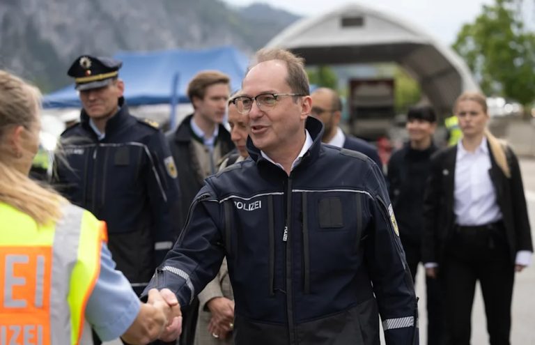 Niemcy: Minister spraw wewnętrznych Dobrindt zapowiada nowy kurs w polityce migracyjnej. „Problematyczna współpraca z Polską”