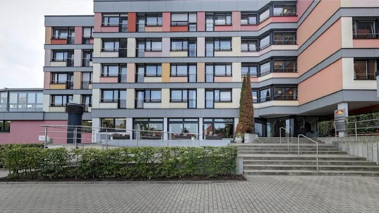 Niemcy: Włamywacz molestował cztery kobiety chore na demencję