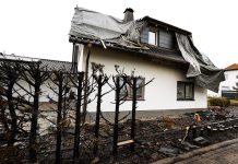 Niemcy: 63-latek niechcący podpalił własny dom podczas usuwania chwastów