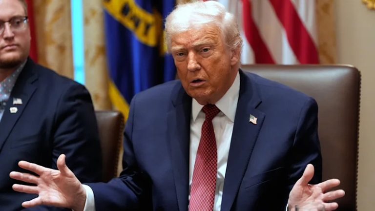 Trump krytykuje Niemcy: Dwa ogromne błędy Angeli Merkel zniszczyły bezpieczeństwo kraju