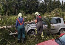 Burze w Niemczech: odwołania pociągów i ponowne zagrożenie