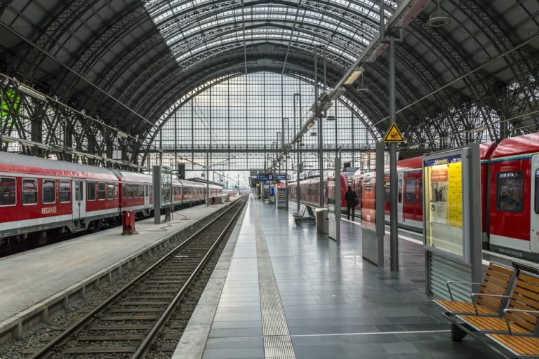 Dwóch syryjskich nastolatków zatrzymanych za brutalny napad i gwałt w Dreźnie