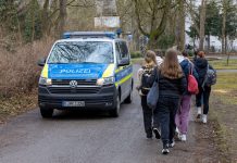 Dyrektor szkoły w Regensburgu ostrzega: Nie pozwólcie swoim córkom chodzić do szkoły samotnie!