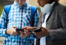 Badenia-Wirtembergia wprowadza wytyczne dla szkół w sprawie zakazu używania telefonów komórkowych